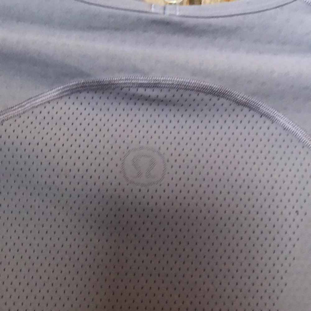Lululemon - Picture 4 of 7